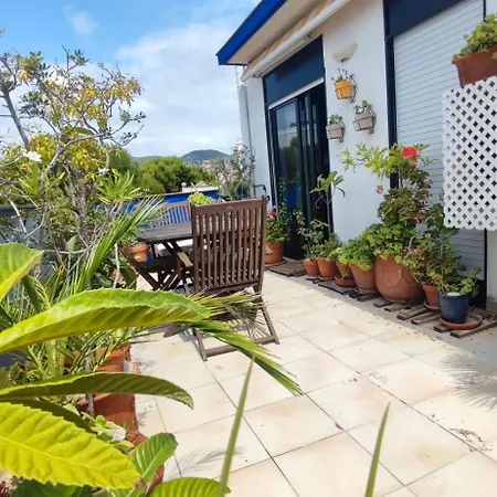 Cosy Flat In Pretty Seaside Town 锡切斯