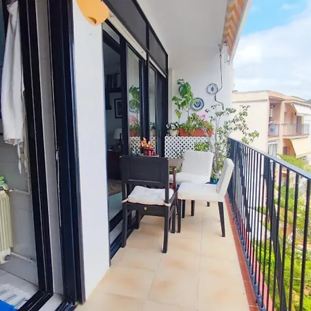 Cosy Flat In Pretty Seaside Town Sitges