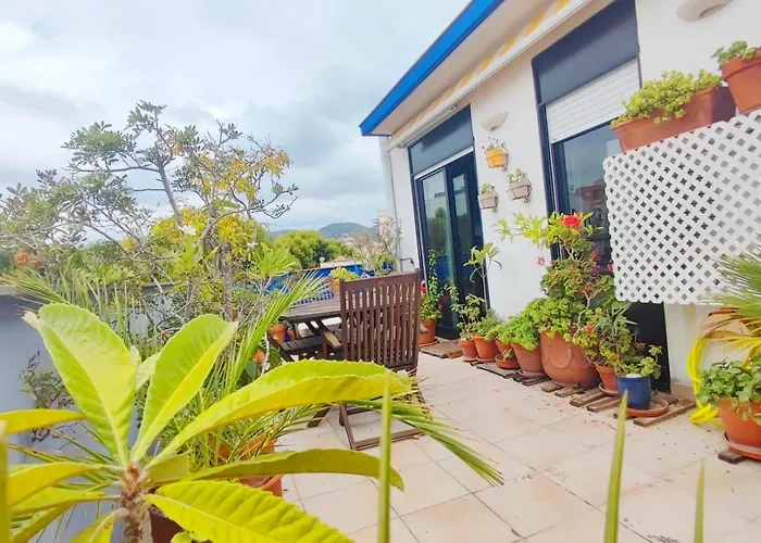 Cosy Flat In Pretty Seaside Town Sitges