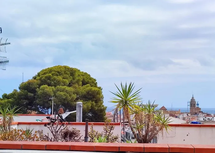 Cosy Flat In Pretty Seaside Town
