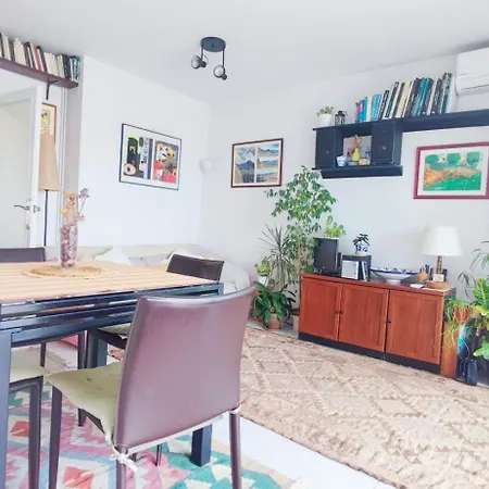 Cosy Flat In Pretty Seaside Town * Сиджес