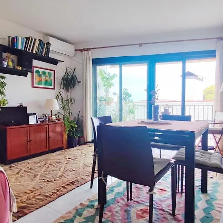 Cosy Flat In Pretty Seaside Town Апартаменты Сиджес